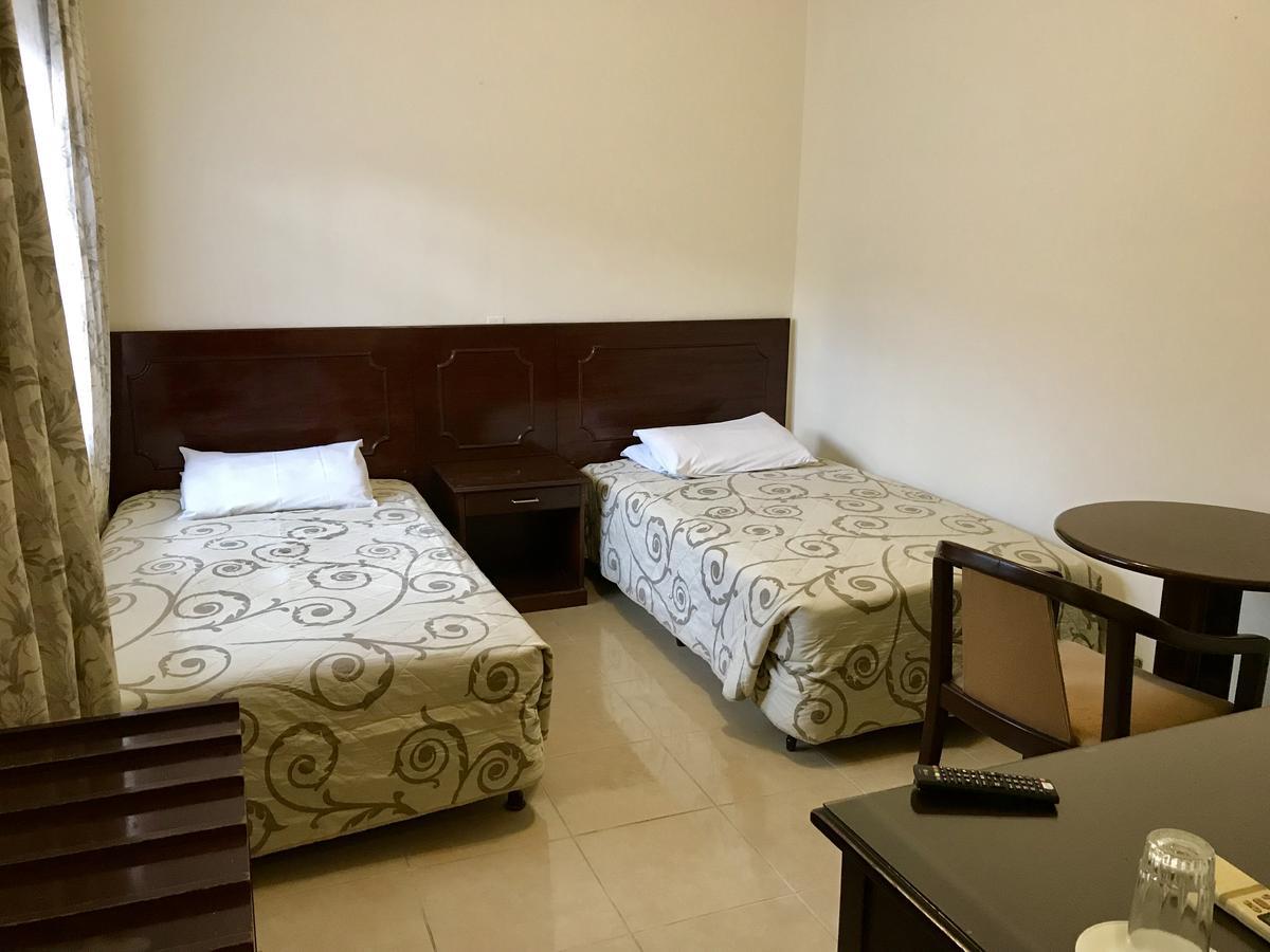 Hotel Bolivia Санта Крус де ла Сиера Екстериор снимка