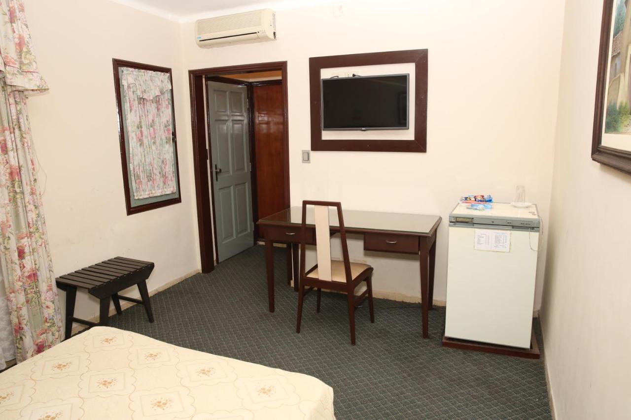 Hotel Bolivia Санта Крус де ла Сиера Екстериор снимка